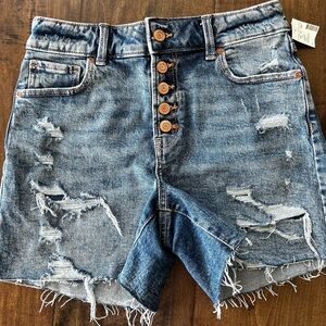 New Maurices Distressed Super High Rise Denim Shorts size 4